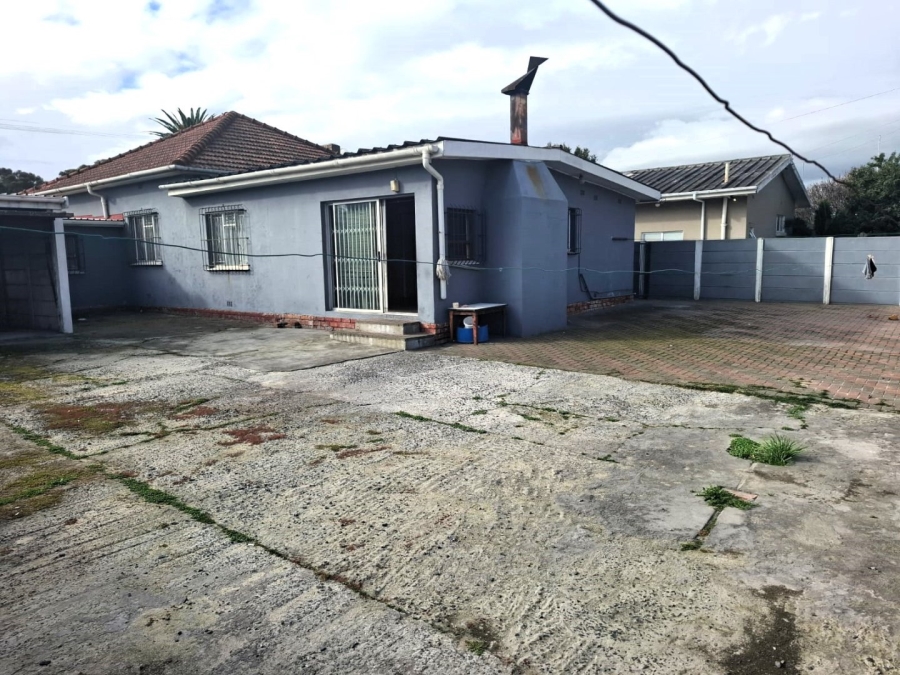 3 Bedroom Property for Sale in Parow Valley Western Cape